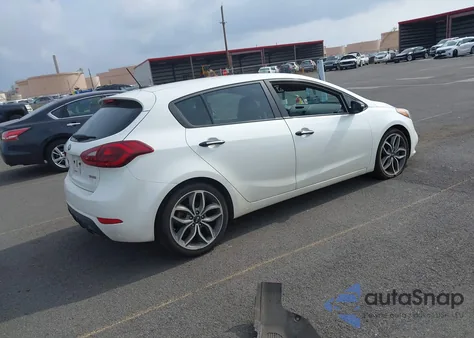 2016 Kia Forte Sx z USA, uszkodzony, nr VIN KNAFZ5A33G5631230